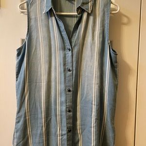 Beachlunchlounge Blue and White Striped sleeveless blouse size M